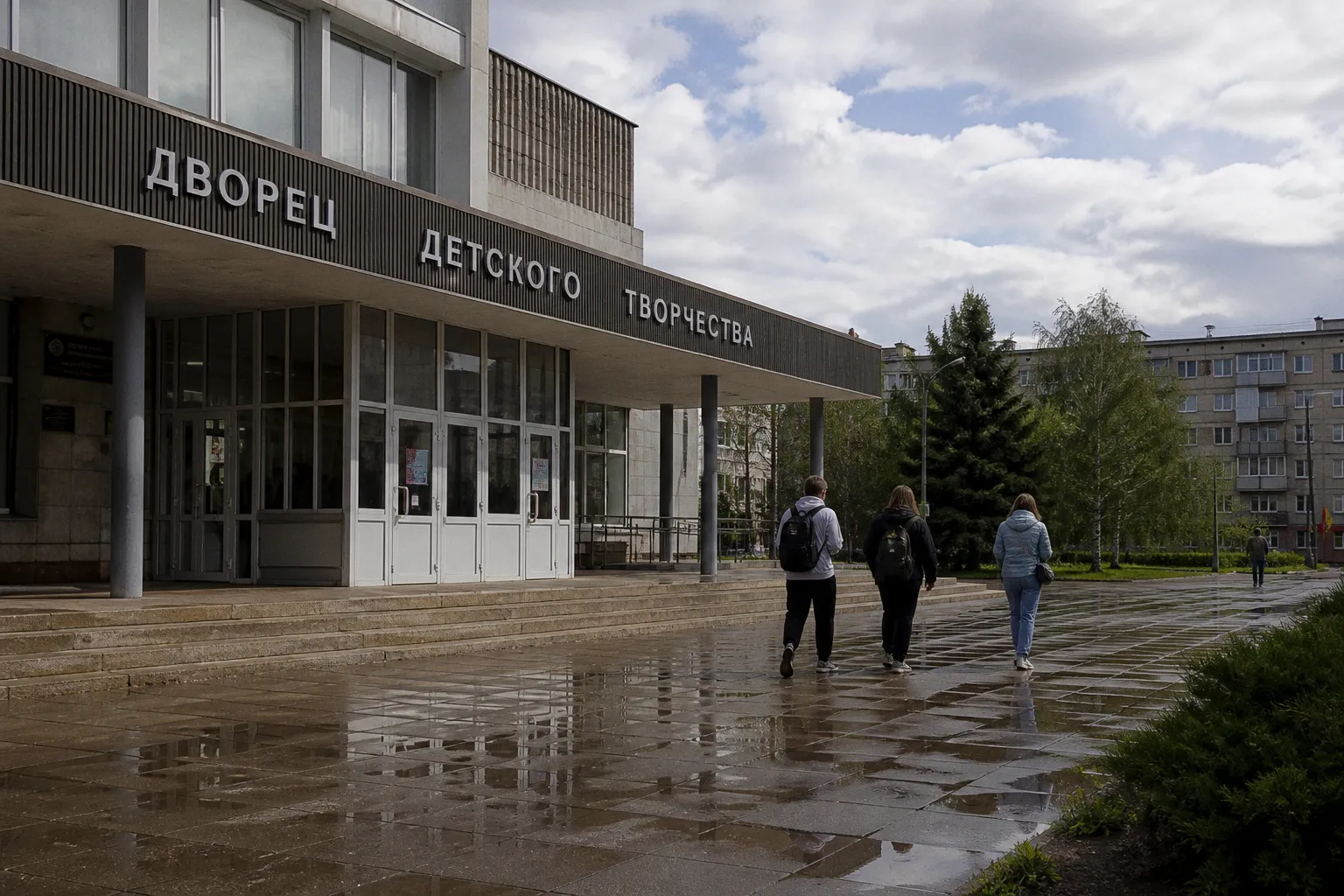 Более сотни курсов по программированию, ИИ и робототехнике доступны волгоградским школьникам бесплатно